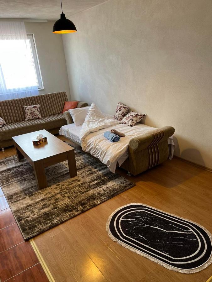 Centrum Apartments 普里什蒂纳 外观 照片